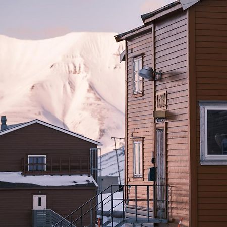 Gjestehuset 102 Longyearbyen Eksteriør billede