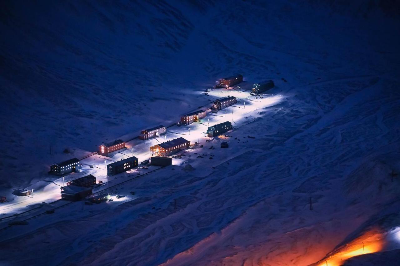 Gjestehuset 102 Longyearbyen Eksteriør billede