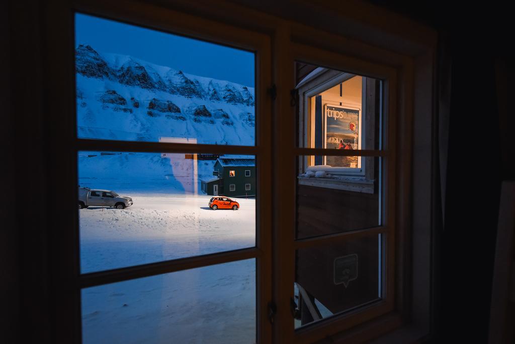 Gjestehuset 102 Longyearbyen Eksteriør billede